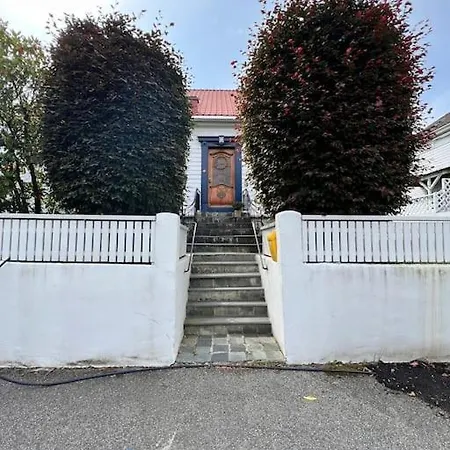 3 Bedroom Full House - Close To Ons & Centrum
