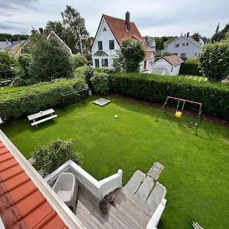 3 Bedroom Full House - Close To Ons & Centrum Βίλα