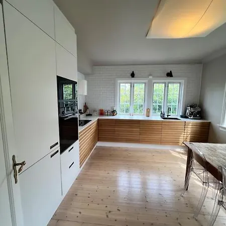 3 Bedroom Full House - Close To Ons & Centrum Stavanger