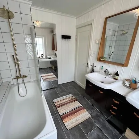 3 Bedroom Full House - Close To Ons & Centrum * Στάβανγκερ