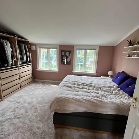 3 Bedroom Full House - Close To Ons & Centrum
